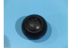 Gear lever ball