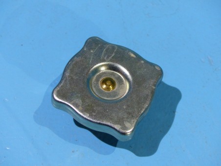 Radiator cap