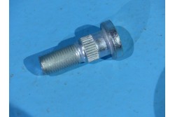 Front wheel stud