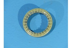 Absorber bearing av