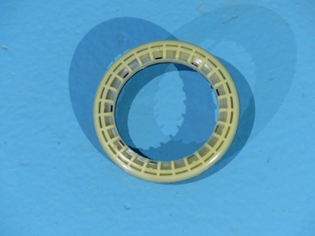 Absorber bearing av