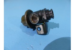 Gasoline pressure regulator